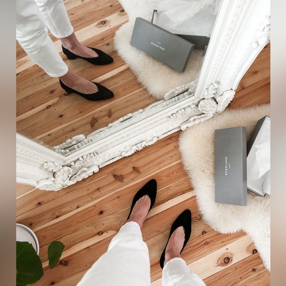 Everlane The V Black Suede Heels -see size note! - Picture 3 of 10